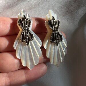 Vintage Art Deco Style Mother of Pearl Shell Costume Fashion Estate Earrings